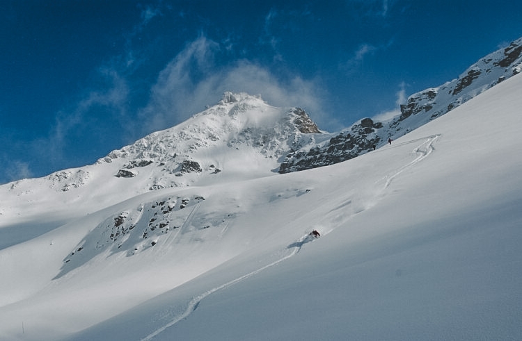Sara Laurell skiing between St Luc and Chandolin in Switzerland, Best skiing at the moment week 12 - 2007. Photo: Andreas Bengtsson
