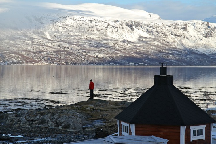 Boende i hytta, 10 meter från havet! Foto: Carl Lundberg