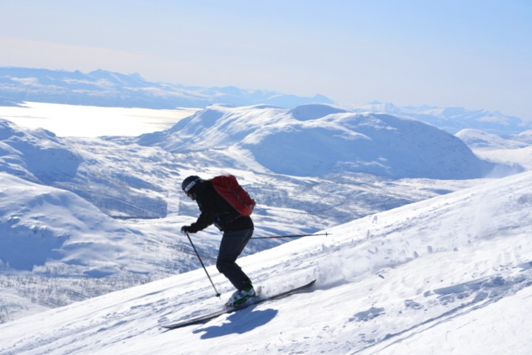 Spanstind April 2012. Skitouring Narvik. Foto:Magnus Strand