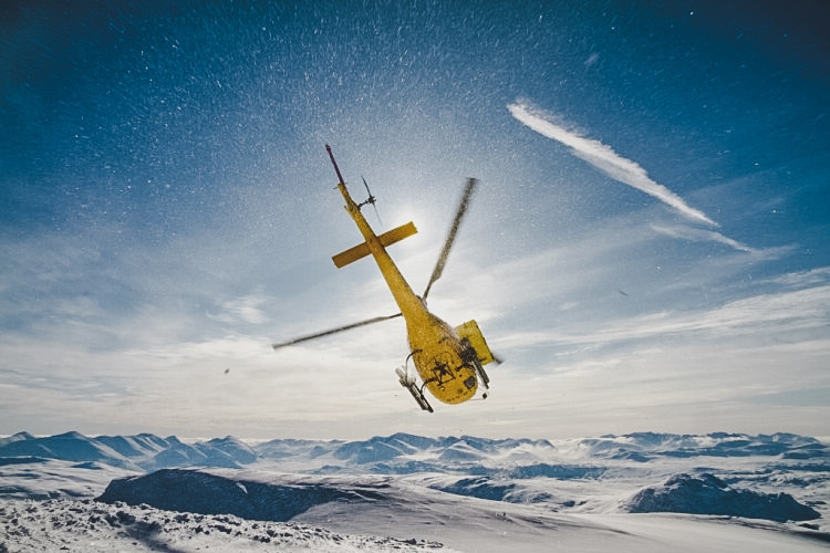 AS 350 B3+ Världens bästa helikopter för heliski.. Foto Andreas Bengtsson