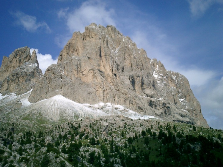 Sassolungo, ordet nästan lika vackert som berget.    Foto: Andreas Bengtsson