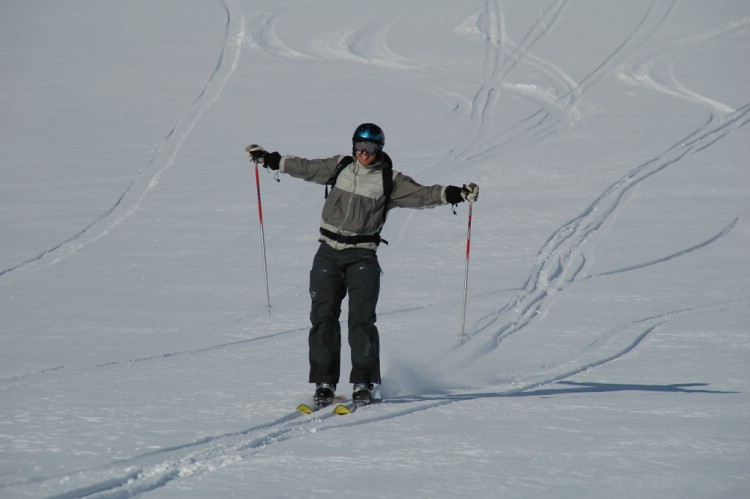 Happy skier. Heli ski Riksgränsen 29/3 - 2009   Foto: Peter Almer 