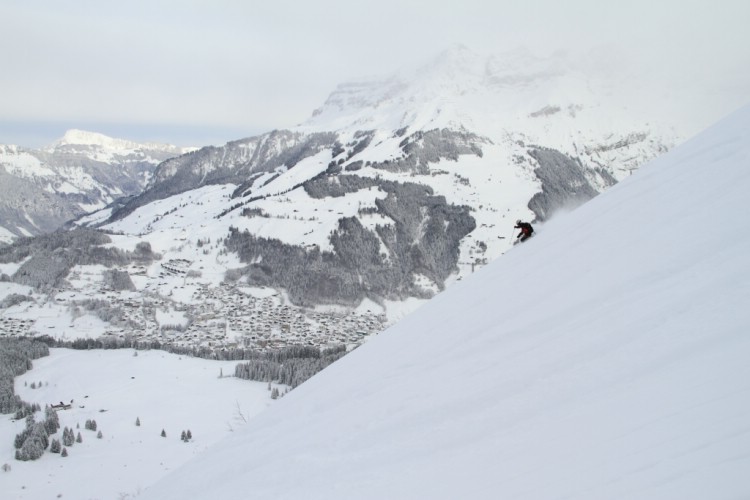Richard Törnblom. Underbar snö i Schweiz. Best Skiing at the moment, 30e Jan 2010.  Foto: Andreas Bengtsson