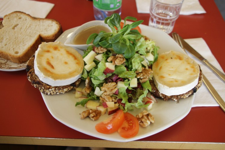 Min lunch idag, Salade de Chevre Chaud. 28 feb 2010.  Foto: Andreas Bengtsson