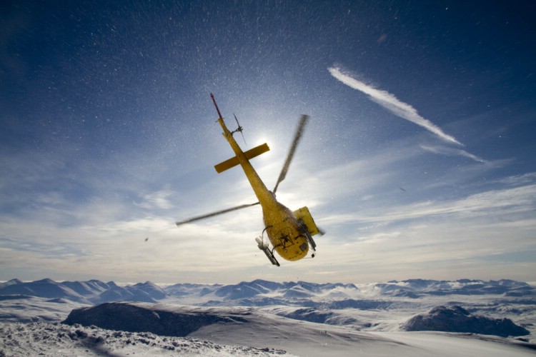 AS 350 B3+ Världens bästa helikopter för heliski. 19 Mars 2010 Foto: Andreas Bengtsson 