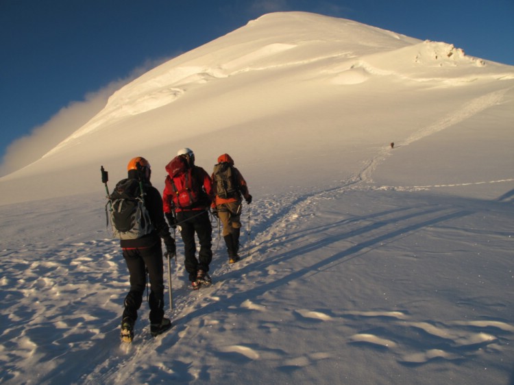 Sista klättringen upp till toppen av Mt Blanc. Juni 2010.       Foto: Magnus Strand